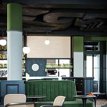 Boutique Josef Hotel